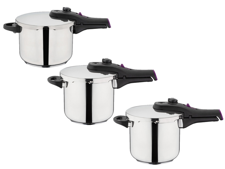 Trois cocottes-minute en acier inoxydable avec des poignées noires.