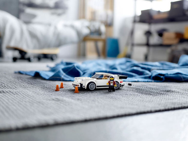 Ga naar volledige schermweergave: LEGO 1974 Porsche 911 Turbo 3.0 (75895) - afbeelding 9