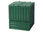Een groene plastic composthoop.