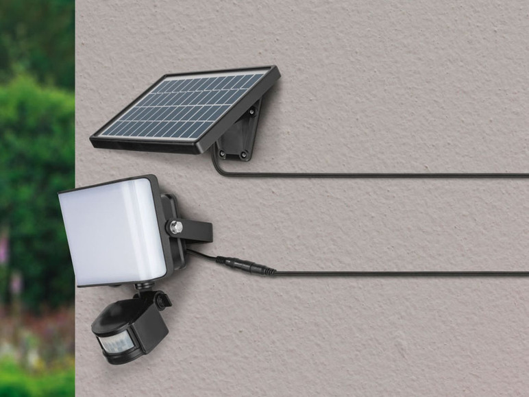 Ga naar volledige schermweergave: Livarno Home Solarschijnwerper, met bewegingsmelder - afbeelding 2