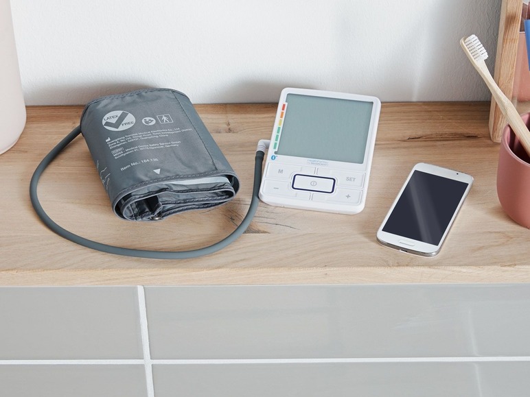 Aller en mode plein écran SILVERCREST® Tensiomètre Bluetooth SBM 69 - Photo 3