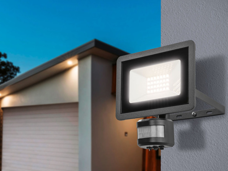 Aller en mode plein écran Livarno Home Projecteur LED - Photo 7