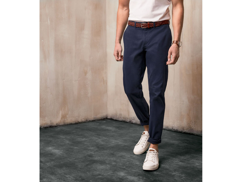 Aller en mode plein écran LIVERGY® Chino straight fit en un mélange de coton bio - Photo 9