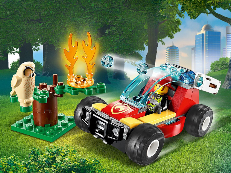Aller en mode plein écran LEGO® City Le feu de forêt (60247) - Photo 4