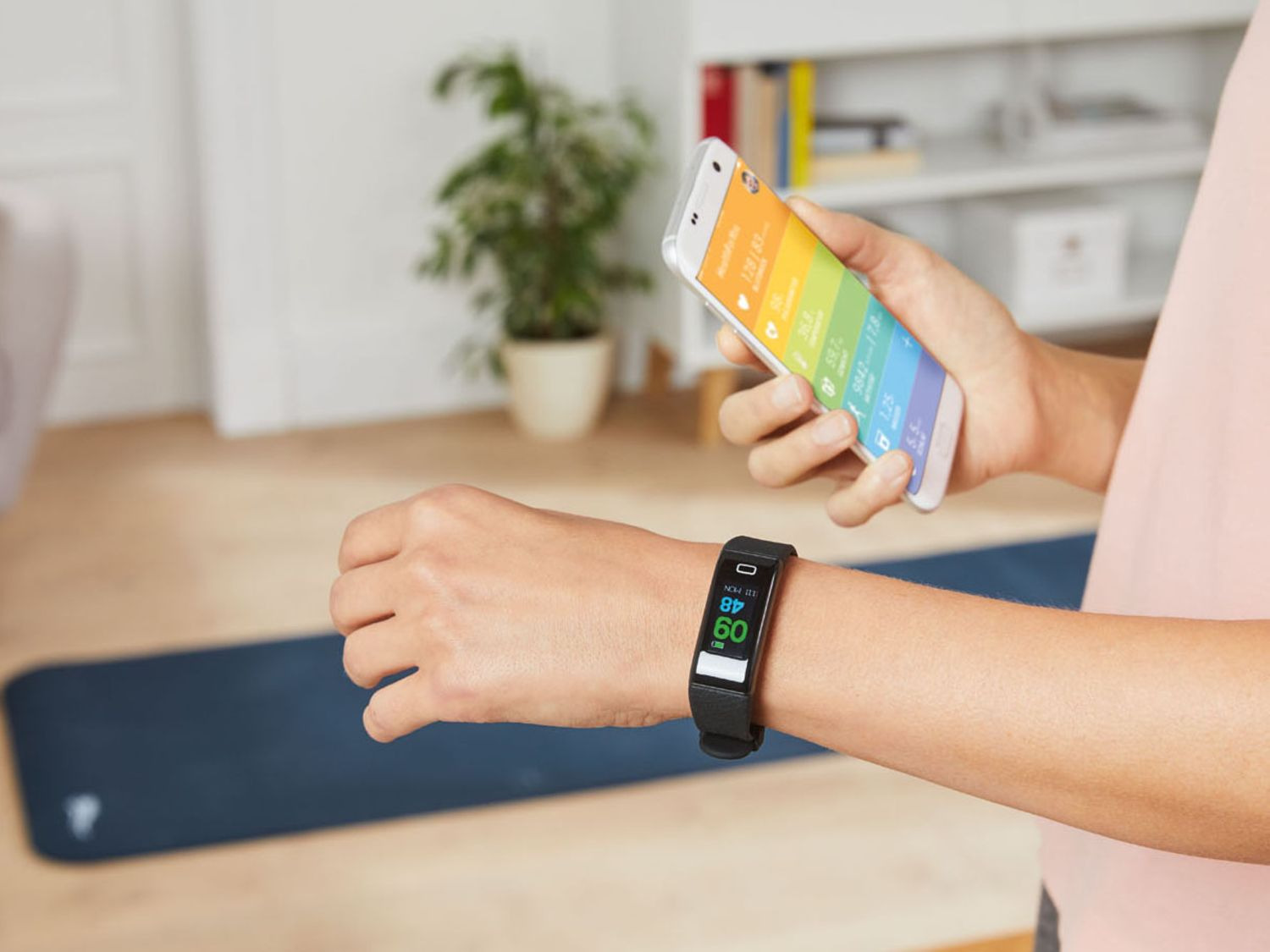 SILVERCREST® Bracelet fitness connecté, fonction Bluet…