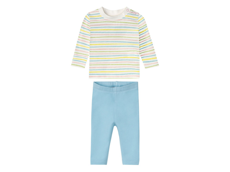 Un t-shirt rayé et un legging bleu pour bébé.