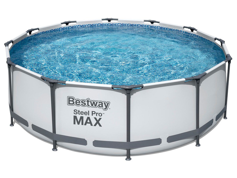 Een Bestway Steel Pro MAX zwembad met water.