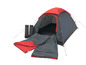 Une tente High Peak rouge avec un sac de couchage et un matelas.