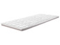 Un matelas blanc avec un design épuré et moderne.