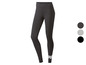 Grijze Puma trainingsbroek met witte logo.