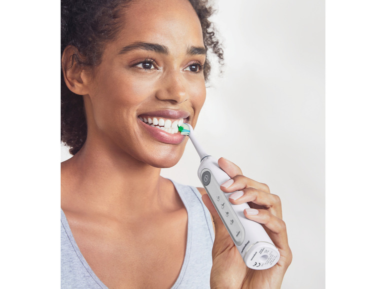 Ga naar volledige schermweergave: NEVADENT® Elektrische tandenborstel «Advanced» - afbeelding 3