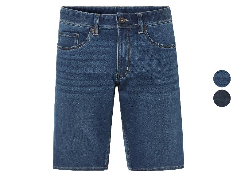 Shorts en jean bleu foncé et foncé.