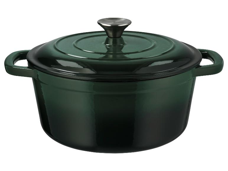 Groene gietijzeren pan met deksel, merk Cristel.