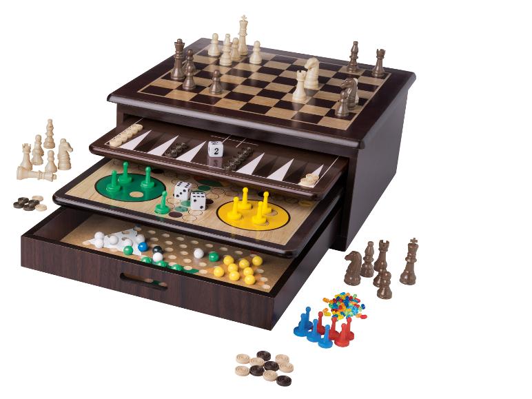Houten bordspelset met schaken, backgammon, Ludo en dammen.
