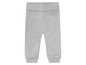 Leggings grises pour bébé.