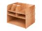 Une étagère en bois avec plusieurs compartiments.