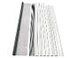 DIY vliegengaas kit met gaasrol, zwarte strips en witte frameprofielen.