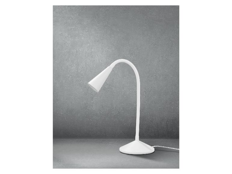 Une lampe de bureau blanche avec un bras incurvé et un abat-jour conique.