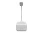 Lampe de table blanche avec une base large.