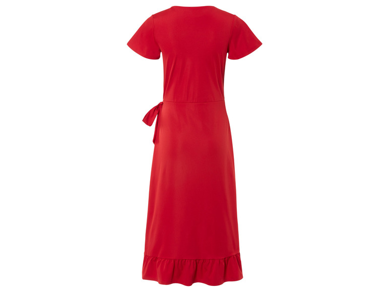 Une robe rouge à manches courtes et un ourlet à volants.