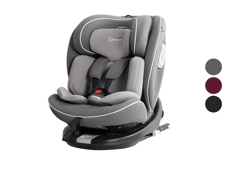 Een grijze BabyGo autostoel met wit stiksel.