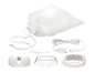 Kit de soins corporels avec pochette, câble USB, brosse de nettoyage et accessoires de rasage.