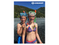 Deux enfants avec des masques de plongée et un tuba Schildkröt sur la plage.
