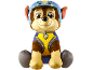 Pluchen speelgoedhond in blauw en geel uniform met een badge