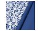 Bloemenstoffen in blauw en wit en effen donkerblauwe stoffen.
