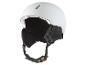 Een witte skihelm met een zwarte band.