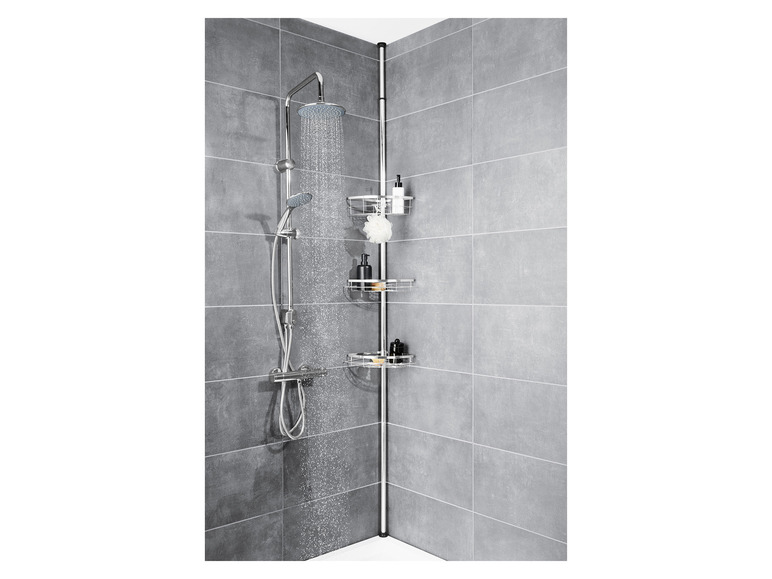 Een douchekop met regendouche, handdouche en een hoekige doucheplank.