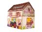 Maison de jeu sur le thème de la ferme avec tracteur, coq et vache, jardinières et logo Fendt.