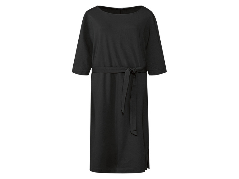 Une robe noire à manches longues avec une ceinture.