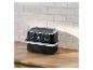 SilverCrest airfryer op een houten aanrecht met witte tegels.