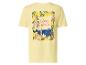 Geel T-shirt met print van een kustdorp omringd door citroenen en bloemen, met de tekst 'Ciao Bella'.