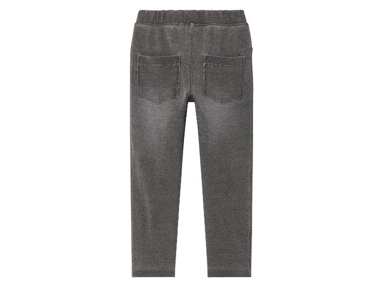 Donkergrijze broek met elastiek in de taille.