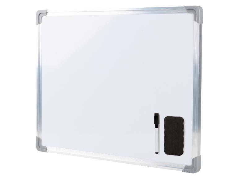 Tableau blanc avec cadre, marqueur et effaceur.