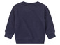 Un pull bleu foncé à manches longues pour bébé.