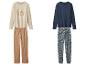 Twee pyjamasets: een beige set met tekst en een blauwe set met bloemenpatroon.