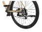 Details van een Prophete fiets: wiel, Ounce pedalen en schijfrem.