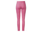 Jean skinny rose foncé pour femme.
