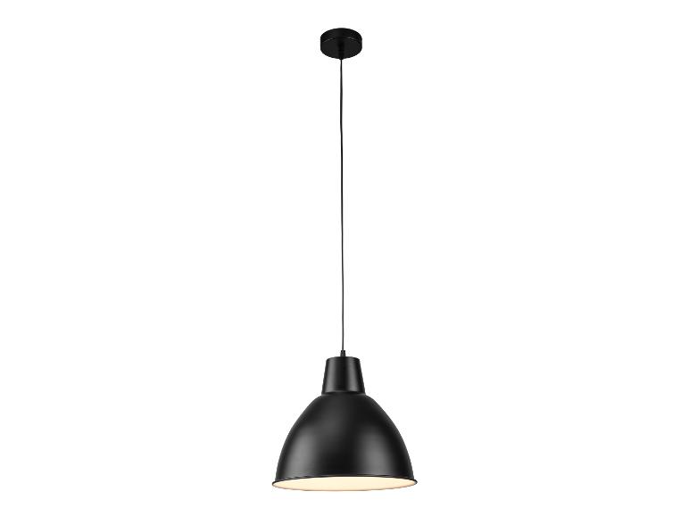 Zwarte hanglamp met een metalen kap