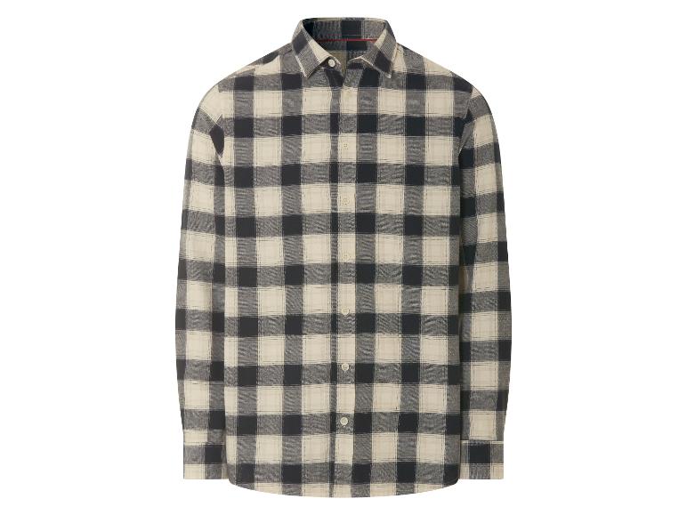 Chemise à carreaux pour homme à manches longues.