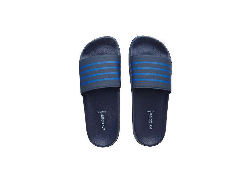 Claques bleu foncé avec trois rayures bleues.