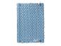 Blauwe opblaasbare campingmatras.