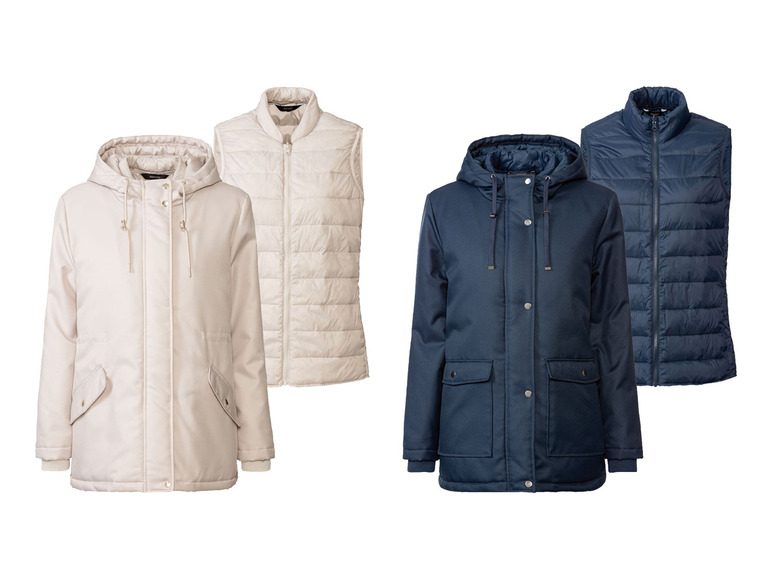 Vestes d'hiver beiges et bleues à capuche et gilets assortis.