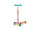 Roze driewielstep met stripfiguren en turquoise wielen.