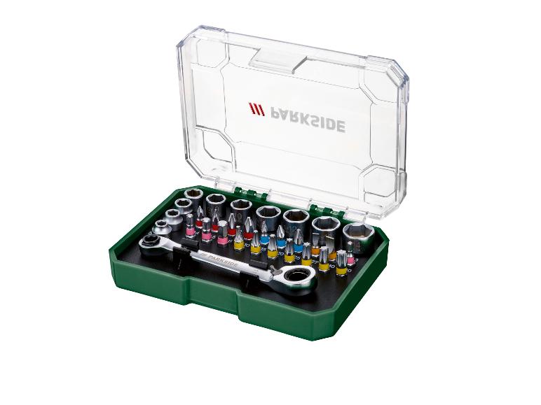 Un jeu d'outils Parkside avec cliquet et différentes embouts.