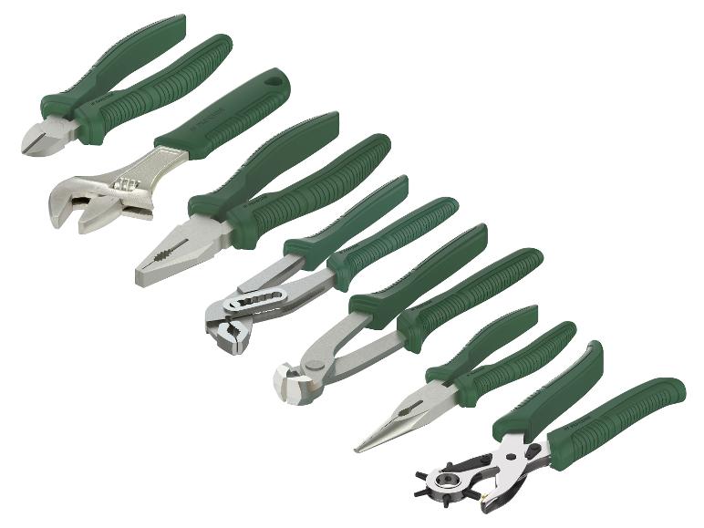 Un ensemble d'outils à main, comprenant des pinces coupantes, une clé à molette et d'autres pinces.