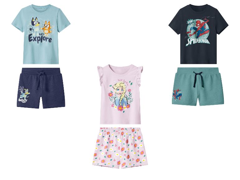 Ensembles t-shirts et shorts pour enfants avec personnages de dessins animés et imprimés floraux.